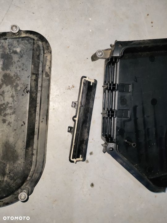 Skrzynka bezpieczników BMW 5 F10 F11 F01 7555151 Osłona Pokrywa kompletna - 3