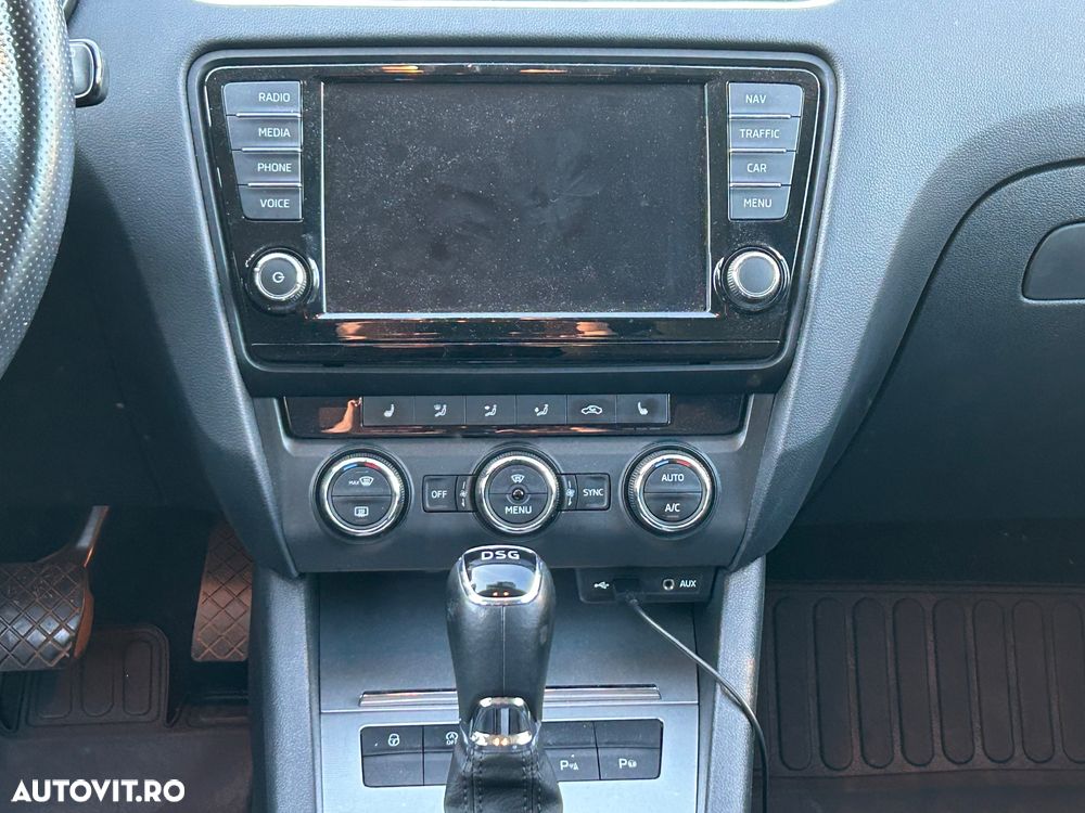 Skoda Octavia 1.6 TDI DSG Style - 12