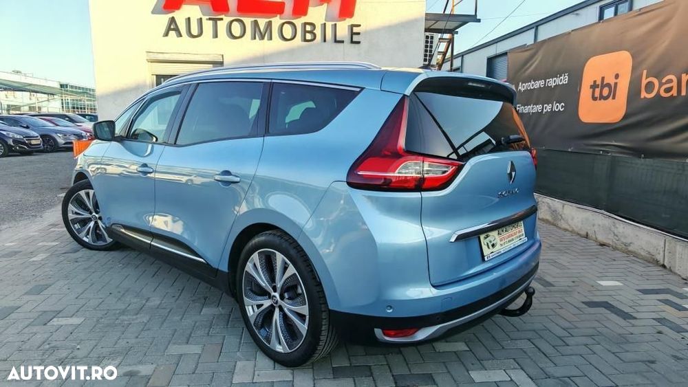 Renault Grand Scenic - 8