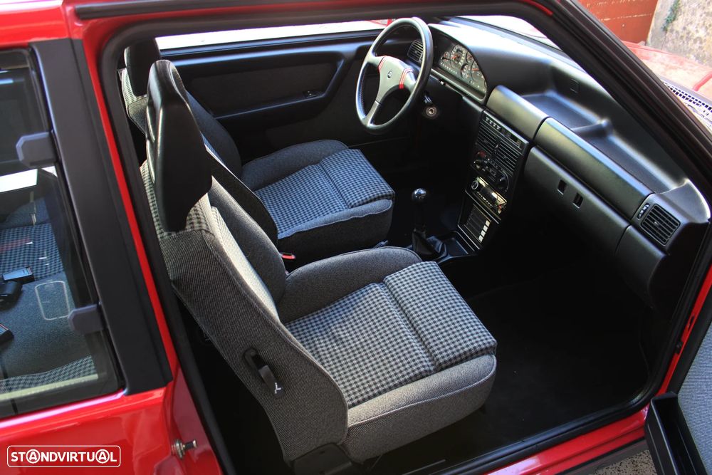 Fiat Uno Turbo i.e. - 27