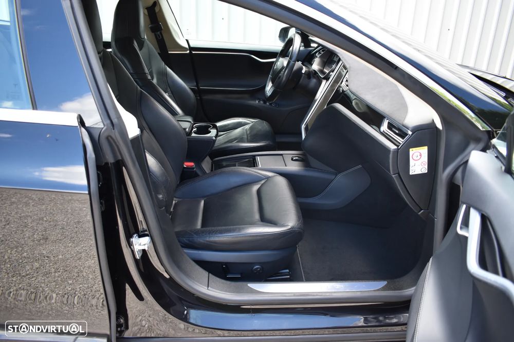 Tesla Model S 85 - 16