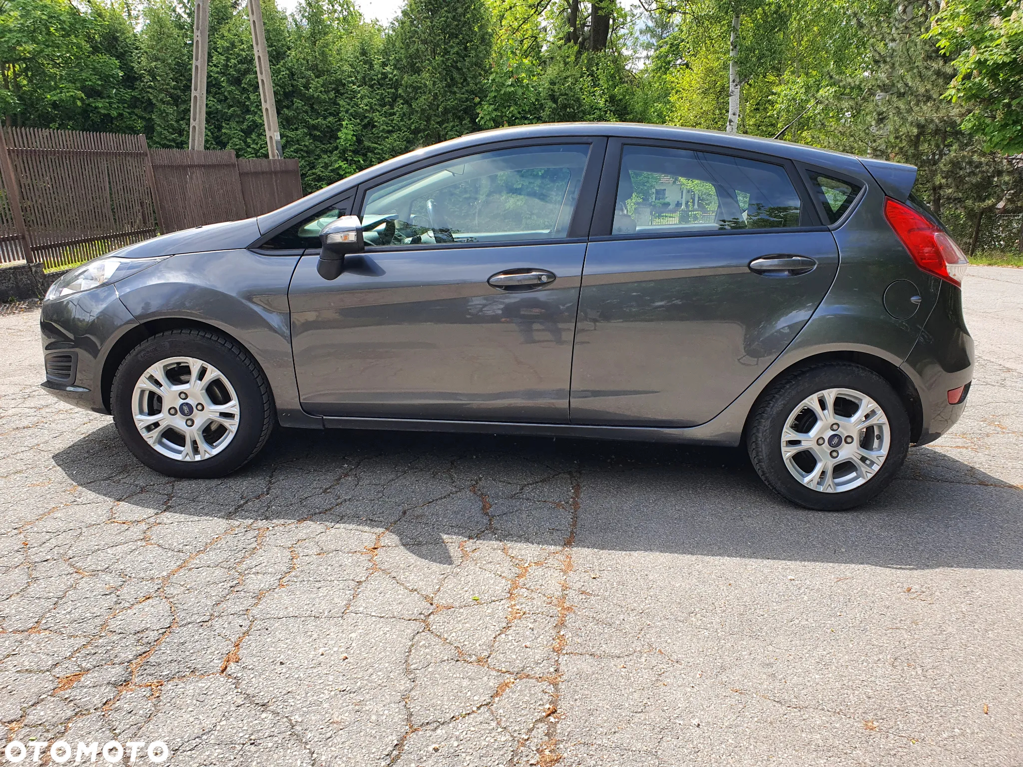 Ford Fiesta - 2