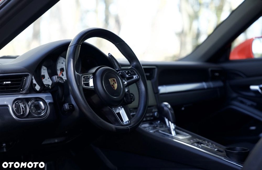 Porsche 911 - 22
