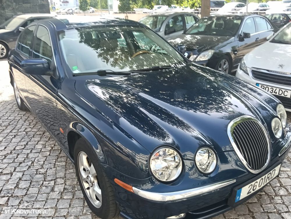 Jaguar S-Type 3.0 V6 Executive Auto. - 42