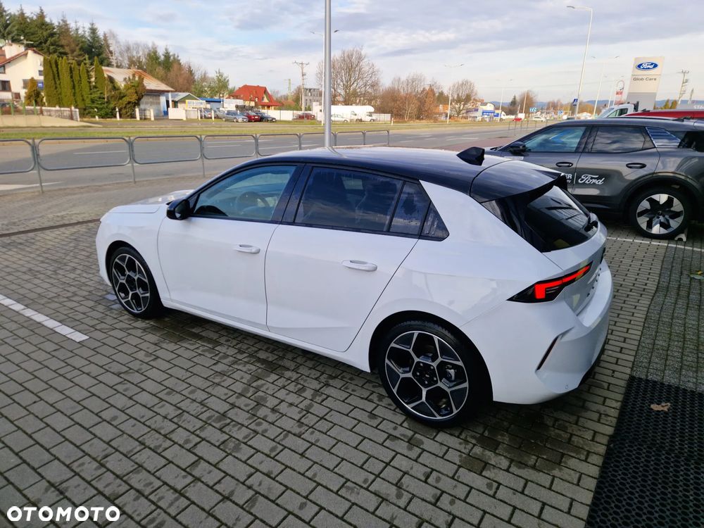 Opel Astra 1.2 T GS Line S&S - 21