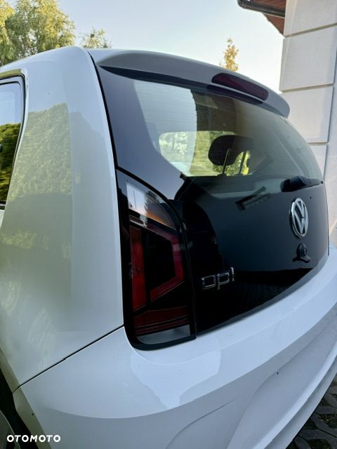 Volkswagen up! 1.0 move - 10