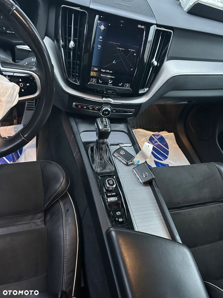 Volvo XC 60 B5 B Geartronic RDesign - 12