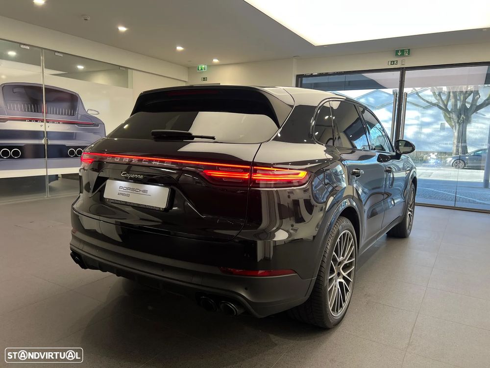 Porsche Cayenne - 5