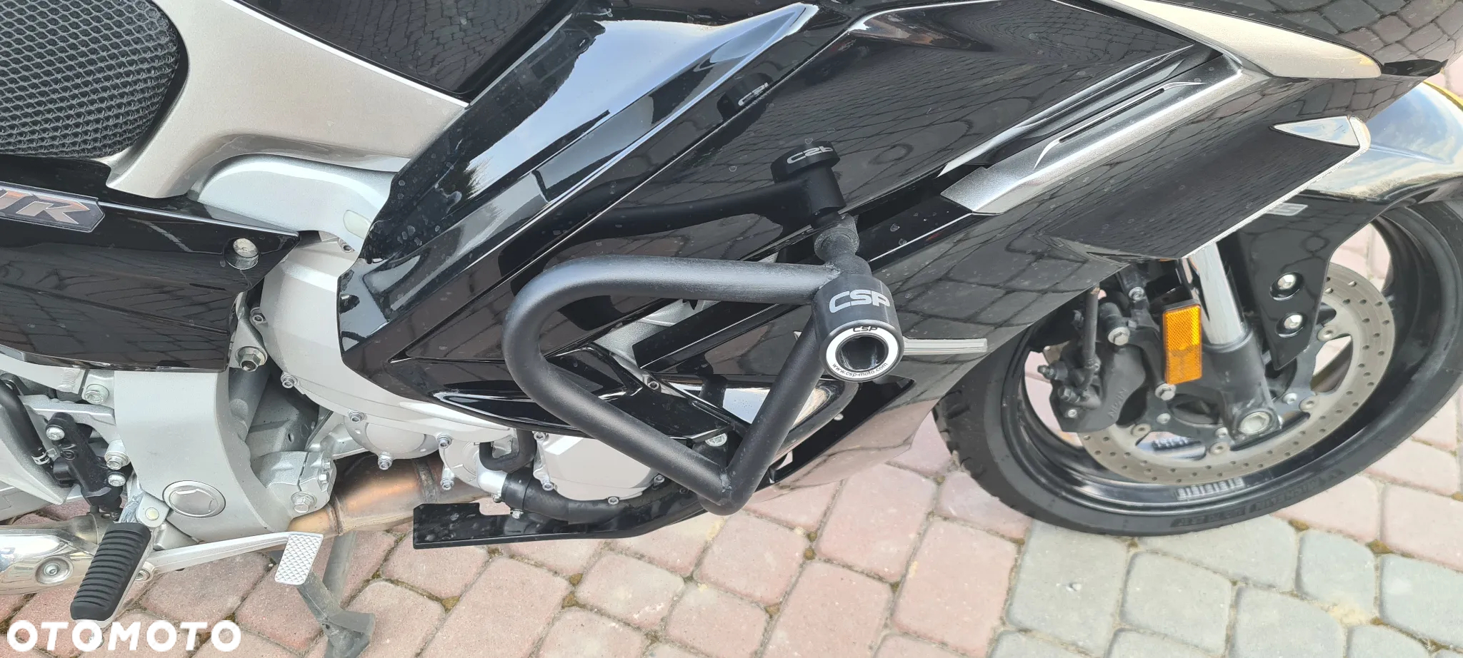 Yamaha FJR - 12