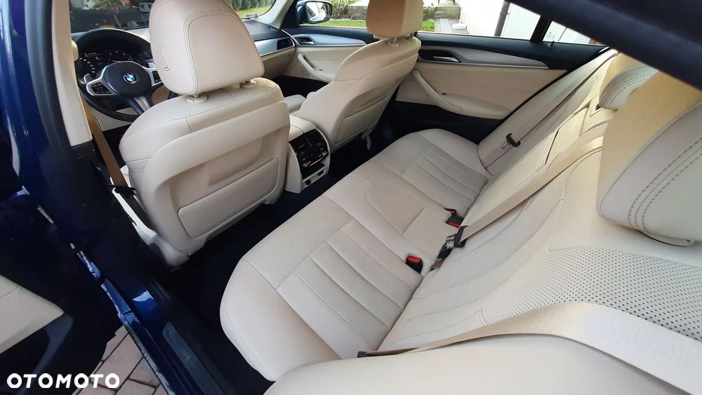 BMW Seria 5 520d - 16