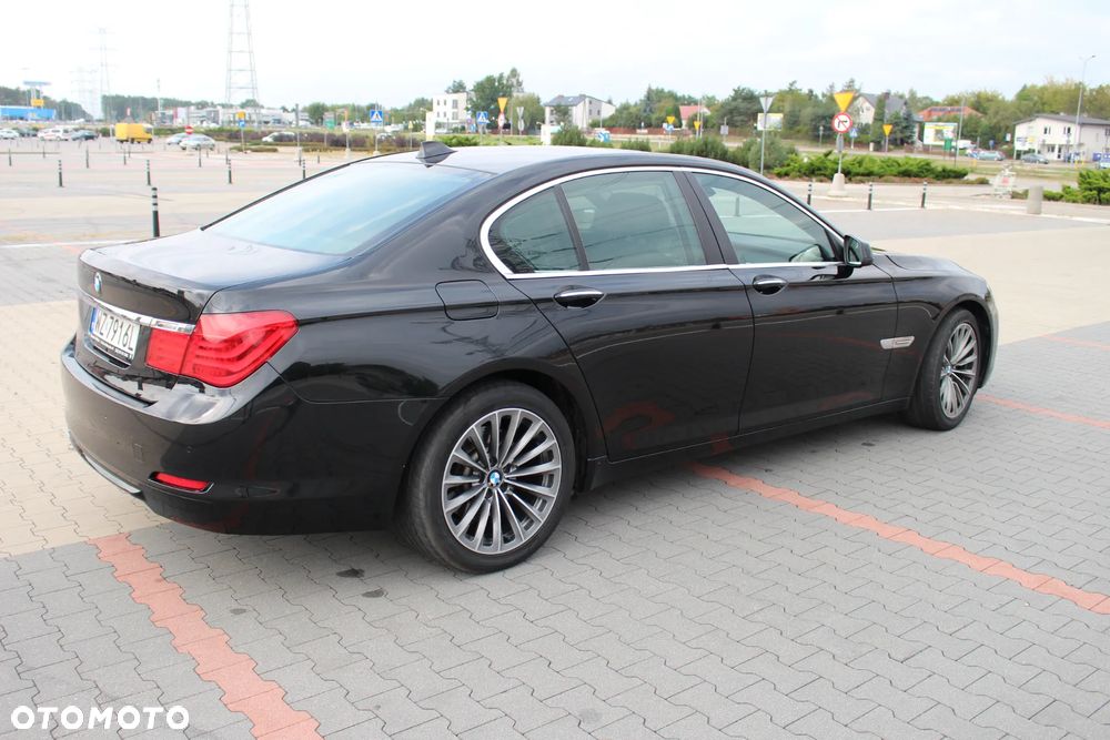 BMW Seria 7 730d - 13