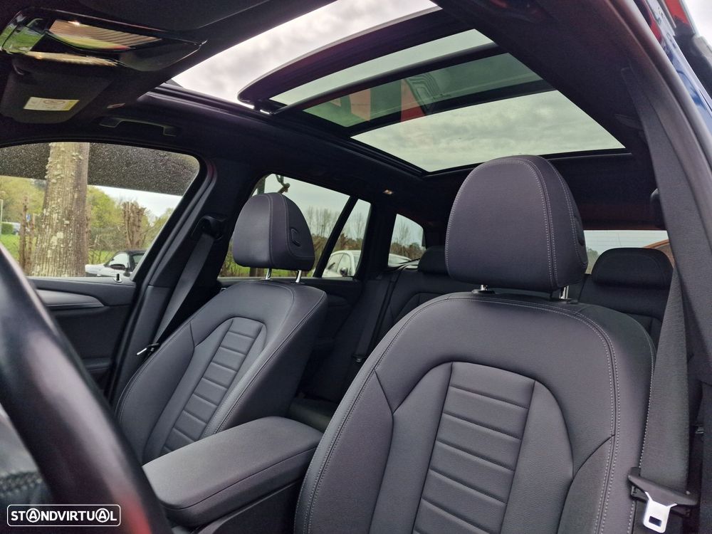 BMW iX3 Inspiring - 12