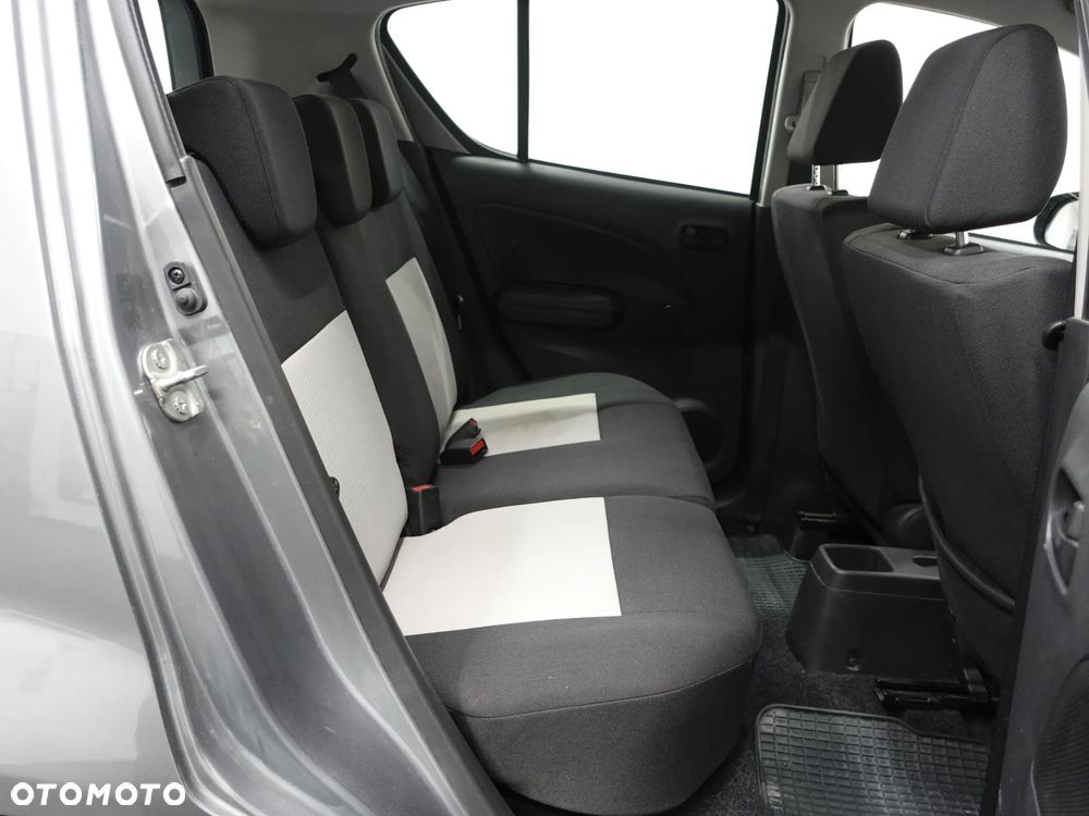 Suzuki Splash - 25