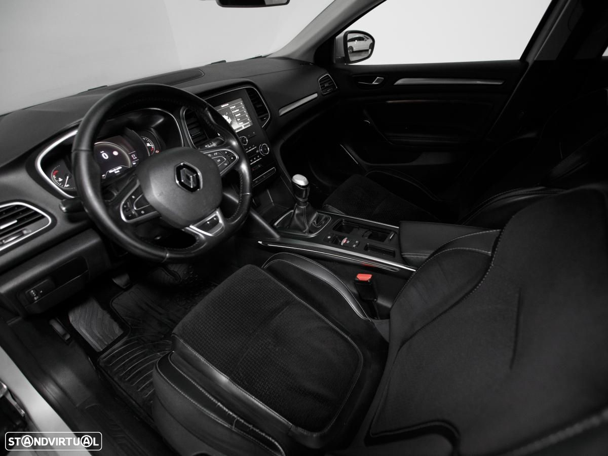 Renault Mégane Sport Tourer - 6