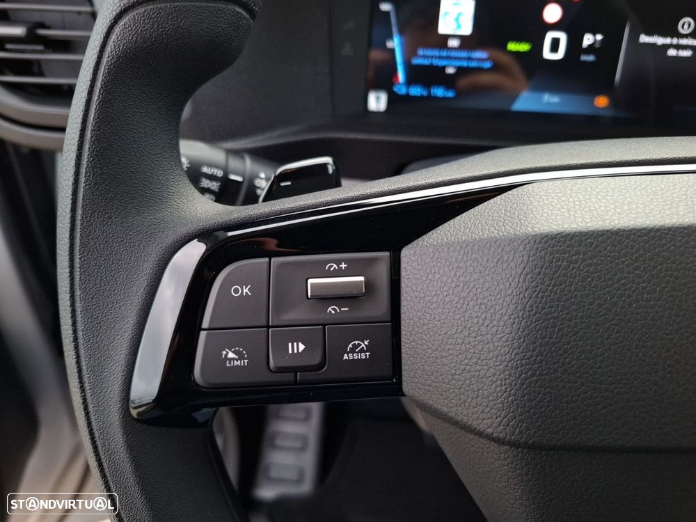 Peugeot e-Expert - 12