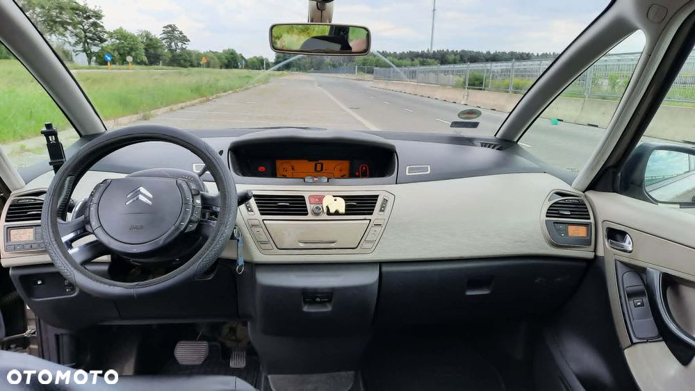 Citroën C4 Grand Picasso 1.6 HDi Equilibre Navi Pack MCP - 4