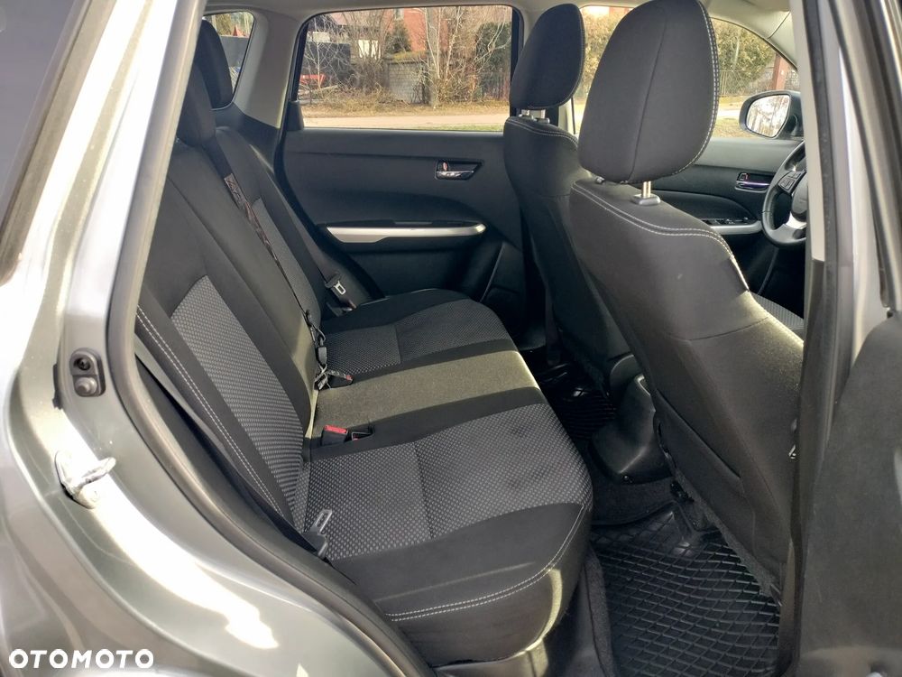 Suzuki Vitara 1.6 Comfort 4WD - 13