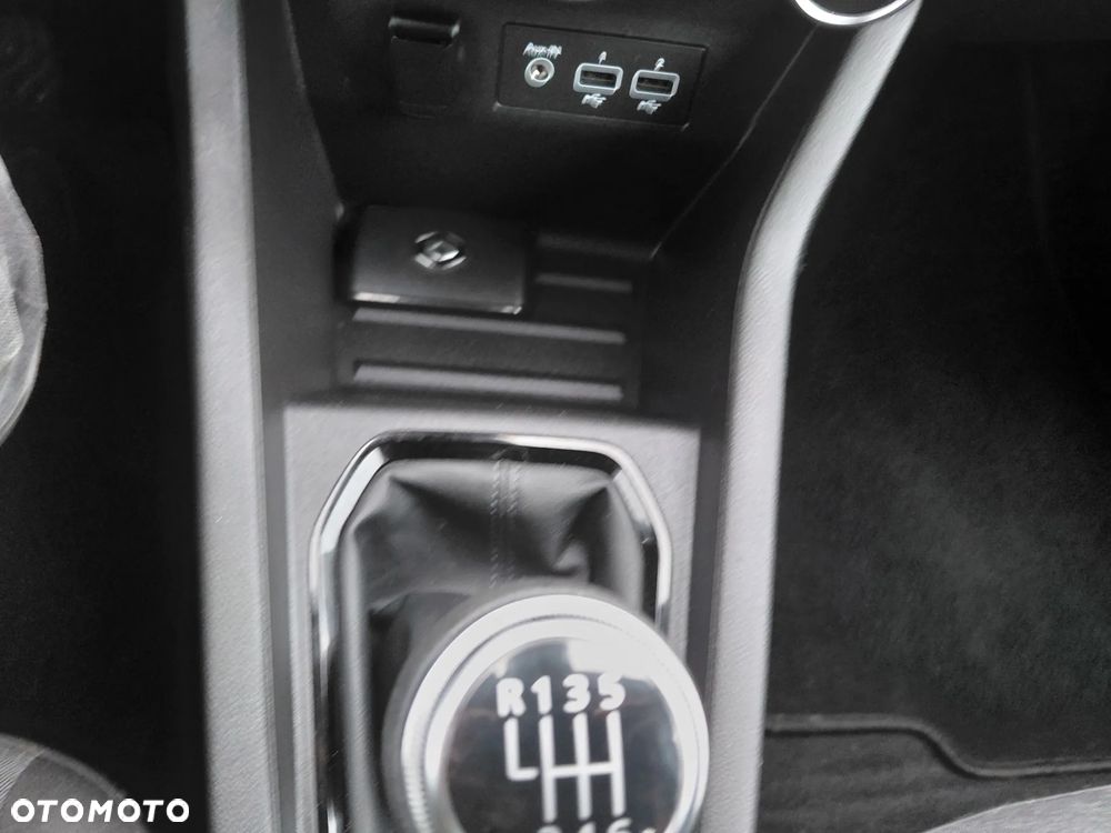 Renault Clio TCe 90 EQUILIBRE - 30