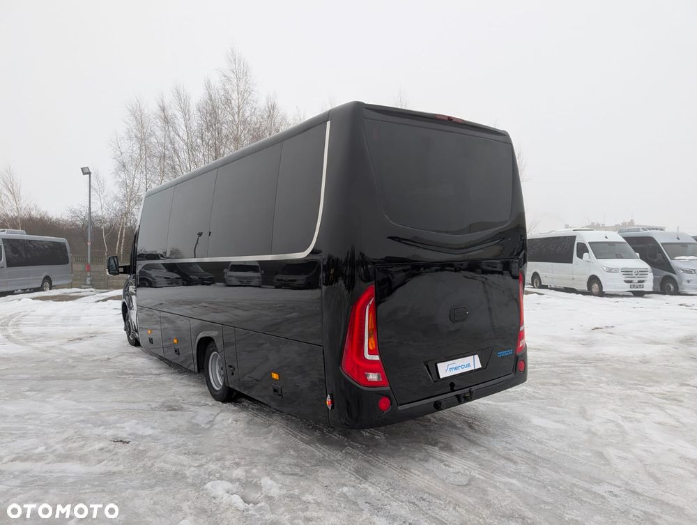 Mercedes-Benz Sprinter 519 - 11