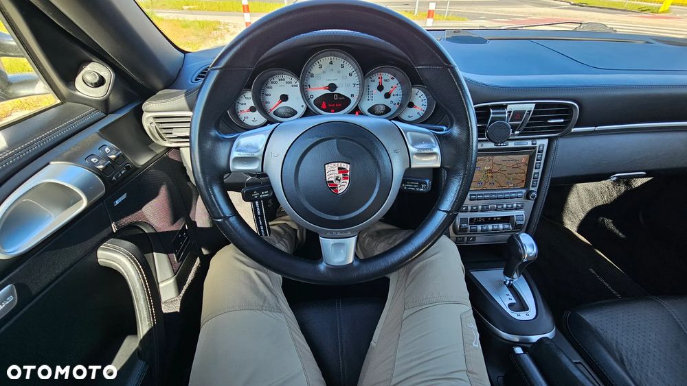 Porsche 911 Carrera 4 S Tiptronic - 22