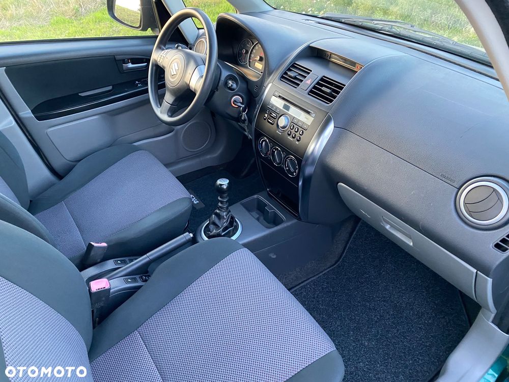 Suzuki SX4 1.9 DDiS DPF 4x4 Comfort - 4