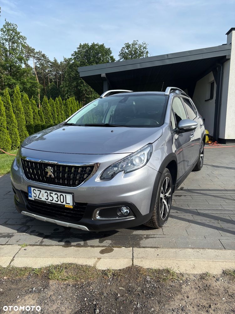 Peugeot 2008 1.2 Pure Tech Allure S&S EAT6 - 2