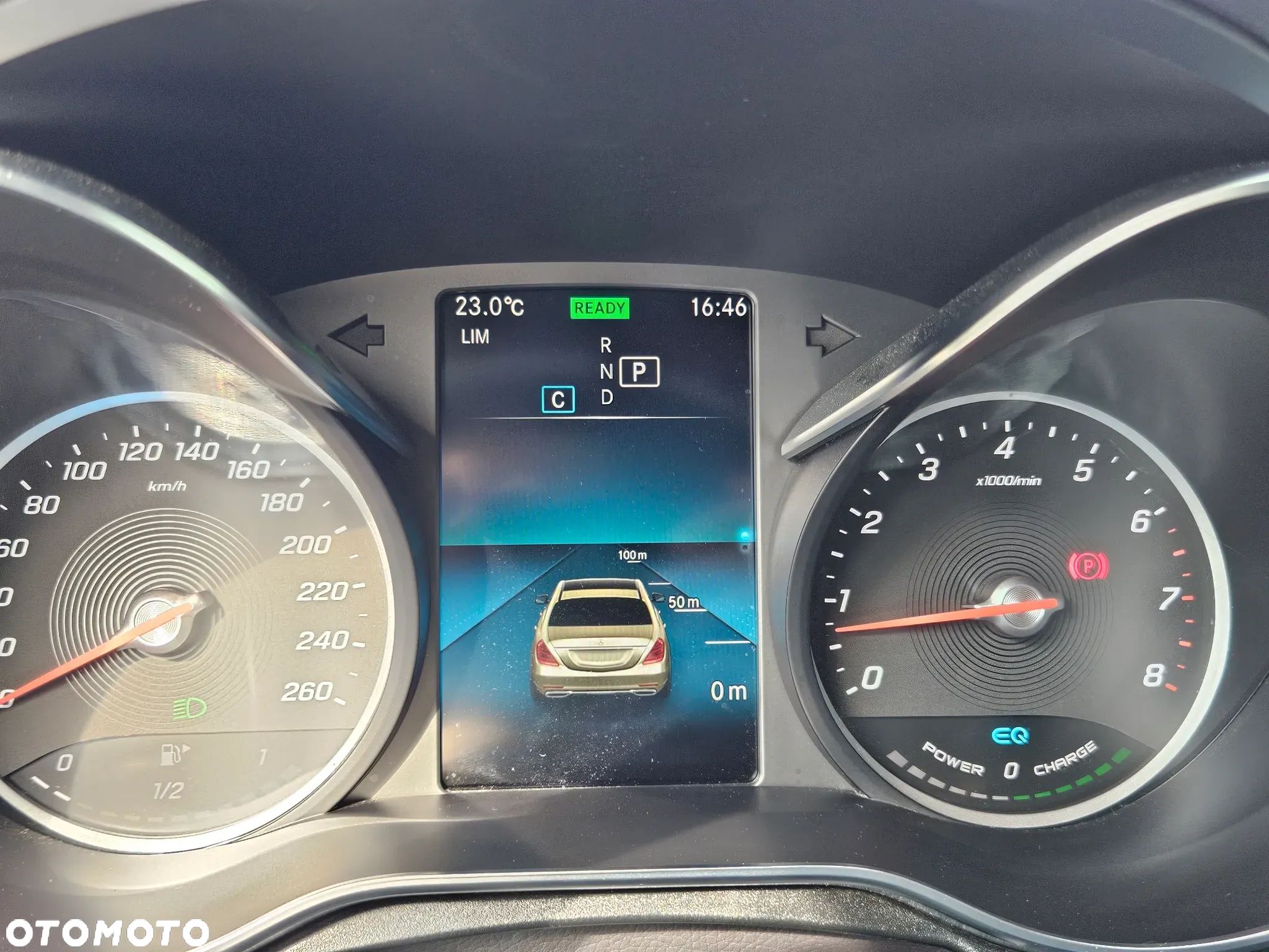 Mercedes-Benz GLC - 24