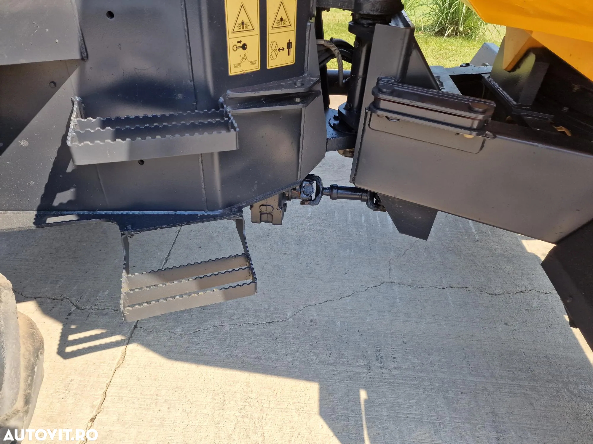 Alta DUMPER 6t TEREX, 4mc, 6t, basc LATERALA,  2.068h, 16900 EUR+tva, motor JCB 75CP, transmisie 4x4, produs in Anglia, Anvelope 90% bune, posiblitate leasing, CONDITIE FOARTE BUNA-PROMOTIE 16.900 EUR+Tva - 18