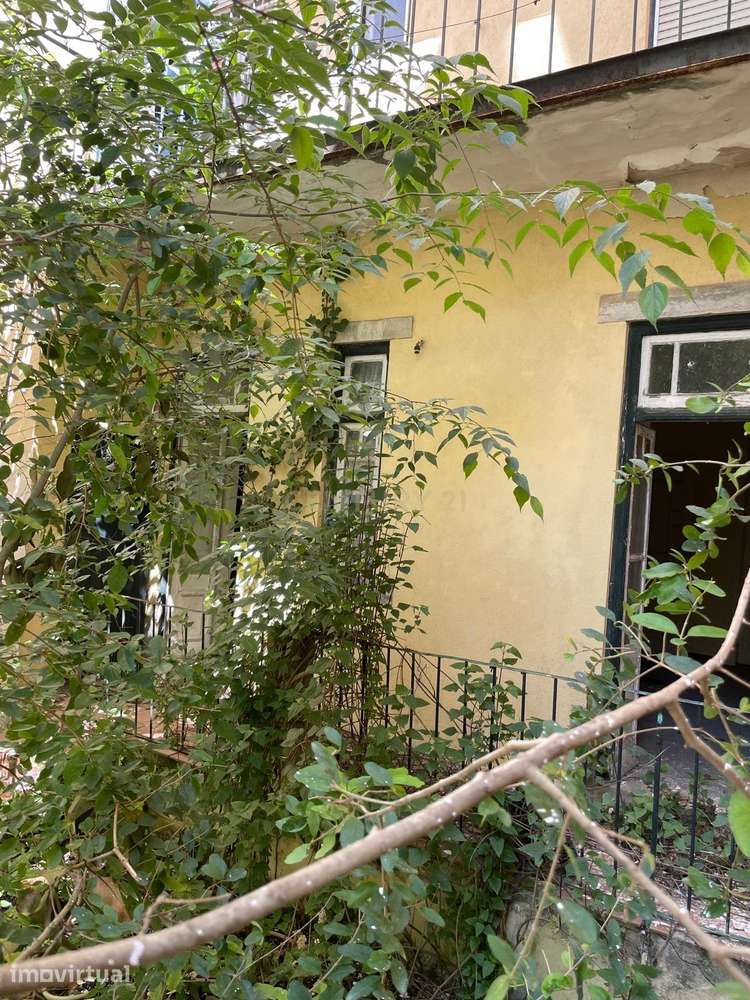 Predio para Recuperação no Areeiro, Lisboa
