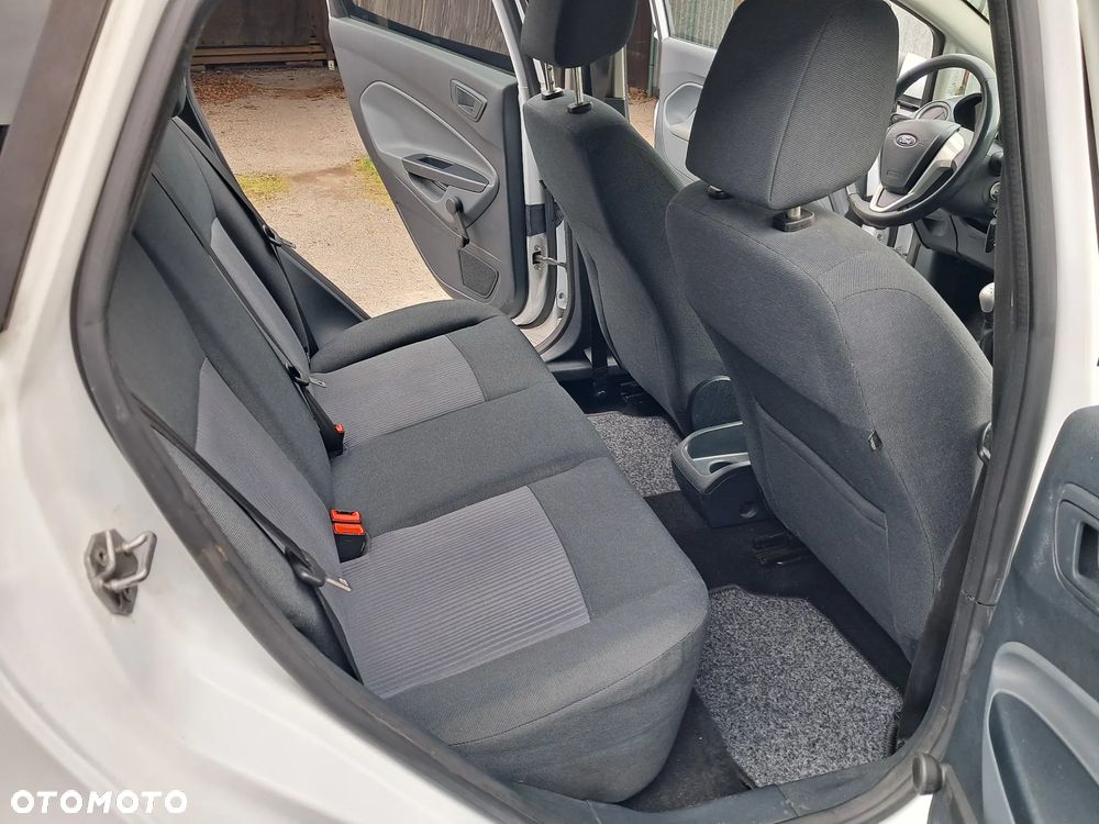 Ford Fiesta 1.25 Champions Edition - 12