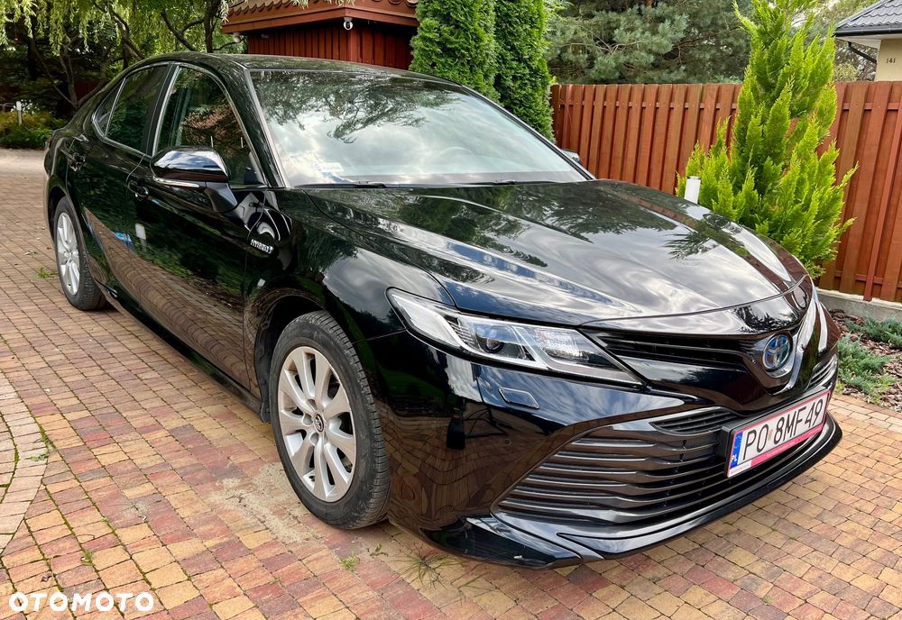 Toyota Camry 2.5 Hybrid Comfort CVT - 1