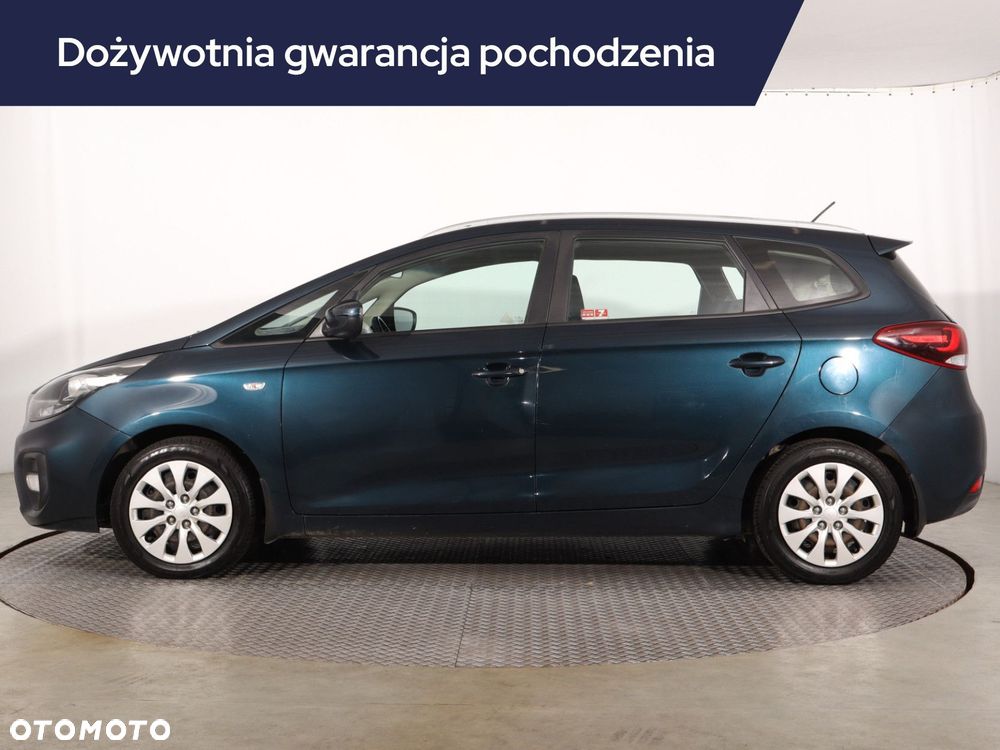Kia Carens - 4
