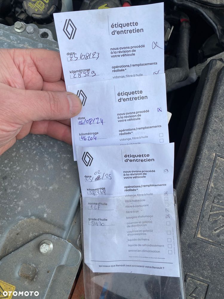 Renault Arkana E-TECH 145 R.S.LINE - 32