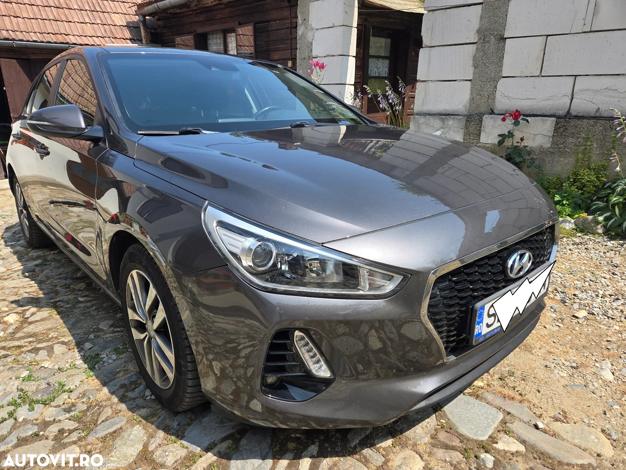 Hyundai i30 1.4 100CP 5DR M/T Highway - 2