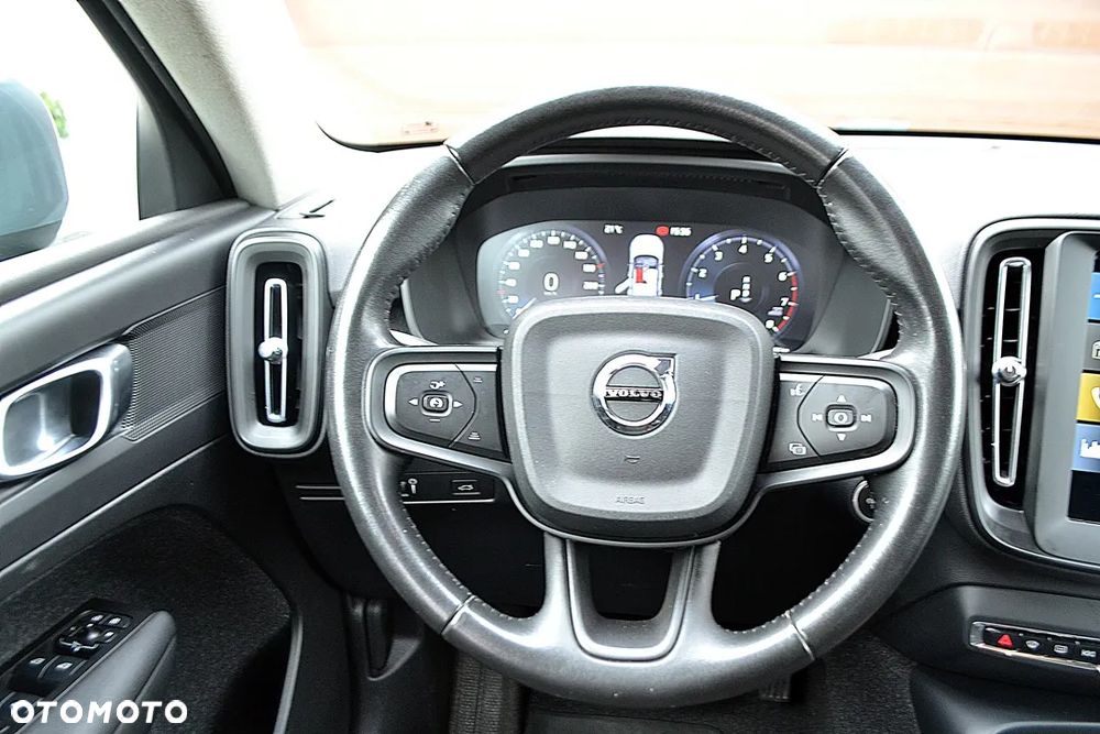 Volvo XC 40 - 19