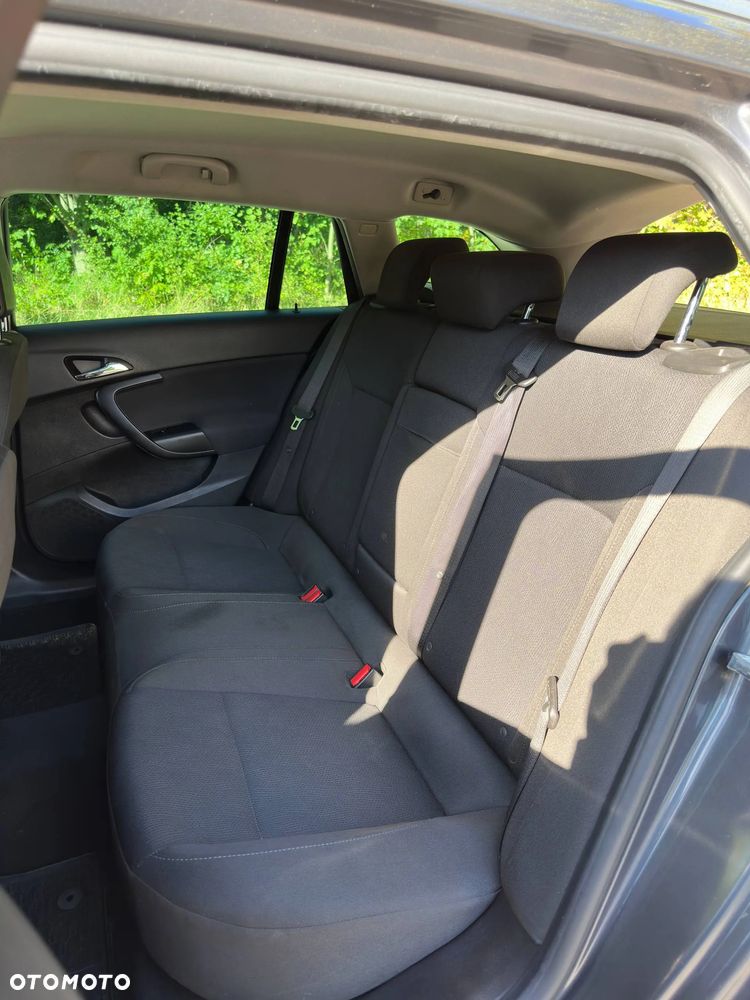 Opel Insignia - 11