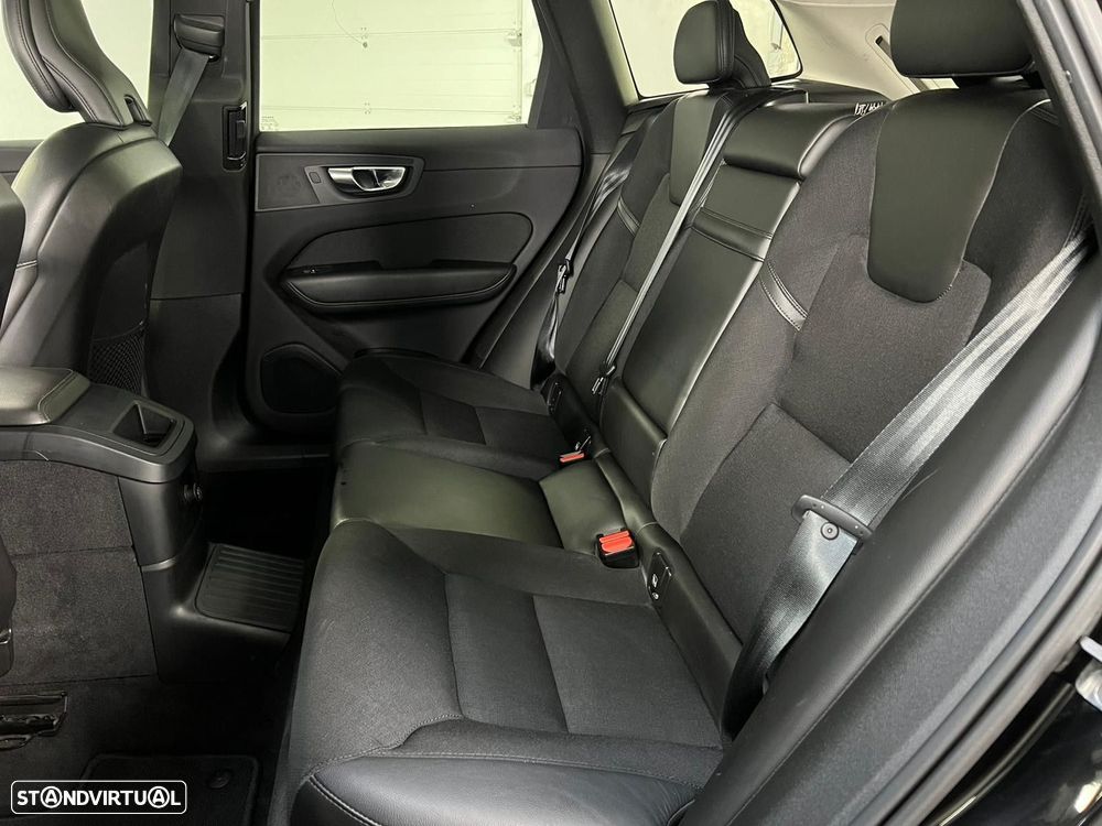 Volvo XC 60 2.0 T8 PHEV Inscription AWD - 8
