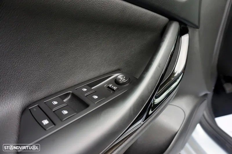 Opel Astra 1.2 Turbo Elegance - 9