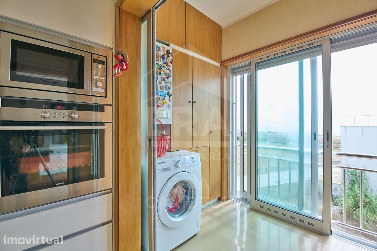 Apartamento T2 em Lavra, a poucos metros da praia - Grande imagem: 5/18