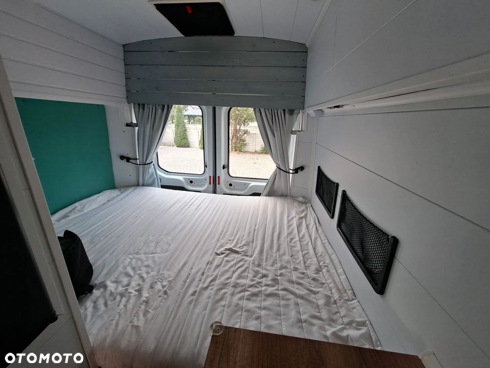 Ford Transit - 15