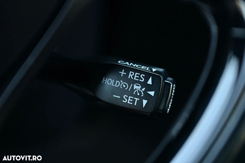 Toyota C-HR 1.8 HSD 122 CP 4x2 CVT C-ult Style bi-tone - 20