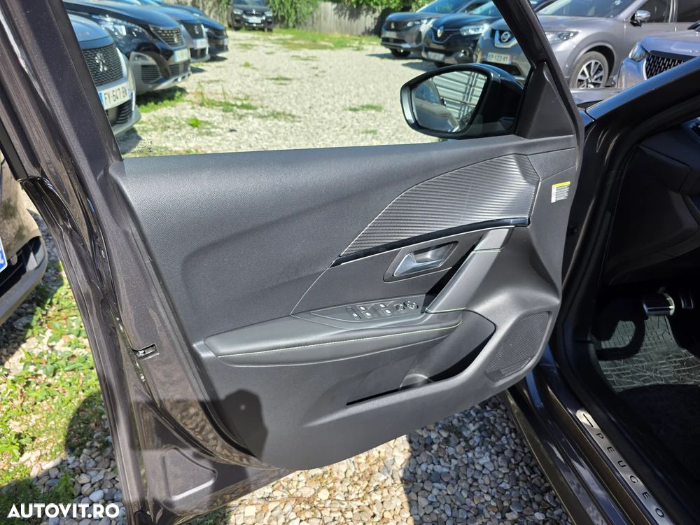 Peugeot 208 PureTech 130 EAT8 GT - 22