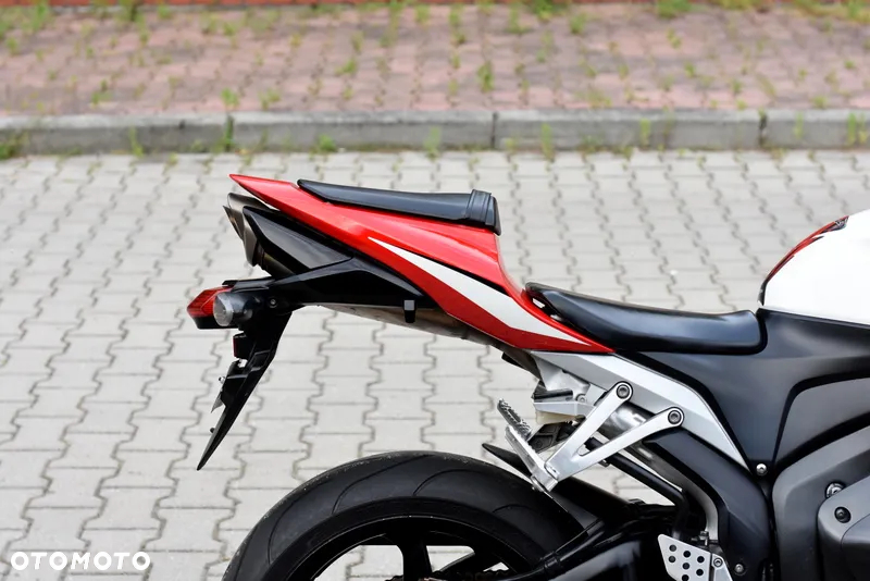 Honda CBR - 11