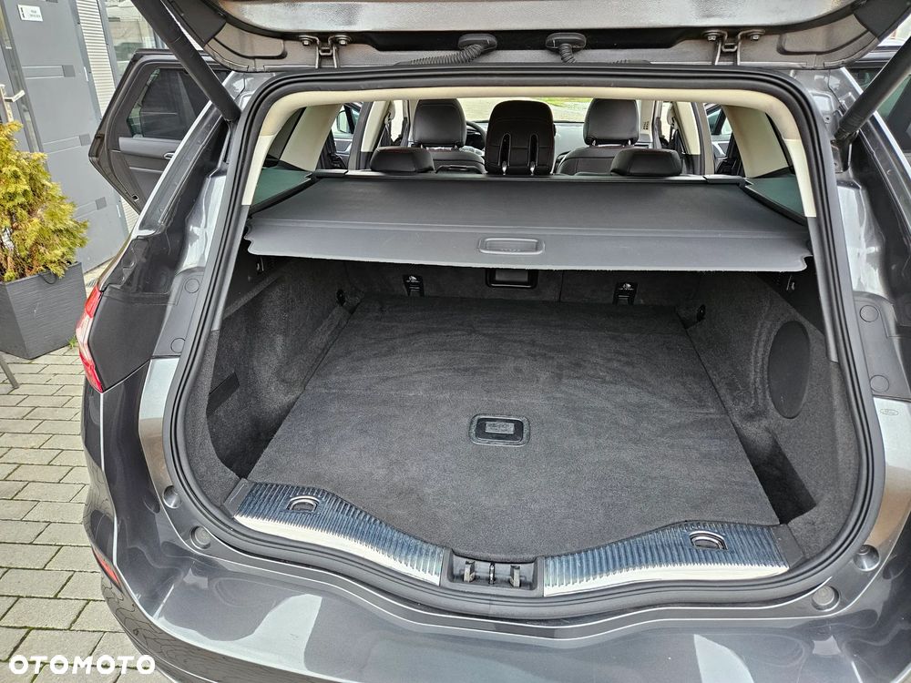 Ford Mondeo 2.0 TDCi Bi-Turbo ST-Line PowerShift - 16