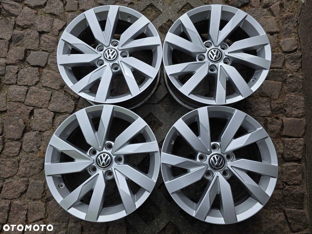 Oryginalne felgi aluminiowe VOLKSWAGEN PASSAT B8 16" 5x112 ET 41 VW MG ZS HS