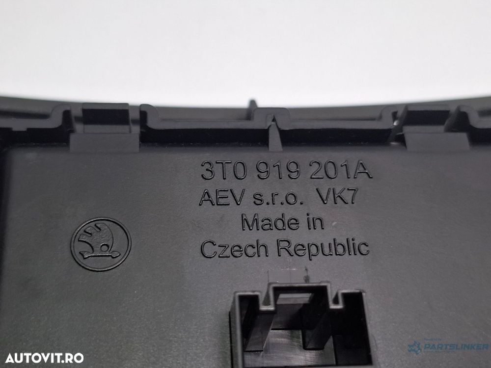 Display cotiera SKODA SUPERB II Estate 3T5 2009 - 2015 TDI CBBB, CFGB 3T0919201A - 4