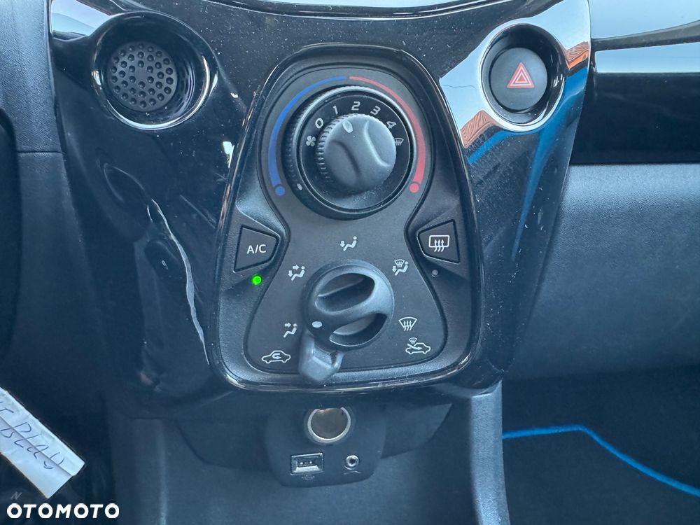 Toyota Aygo x-play Edition-S - 21