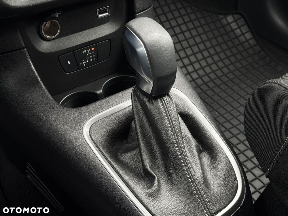 Citroën C3 1.2 PureTech Max EAT6 - 21