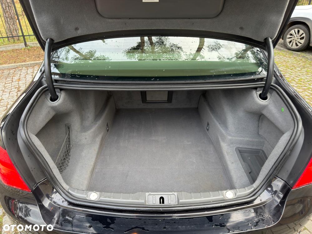 BMW Seria 7 730d - 17