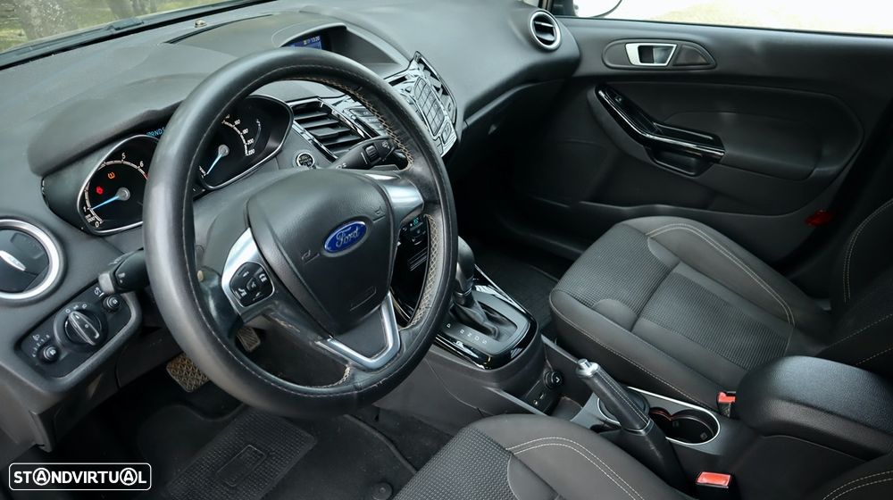 Ford Fiesta 1.0 T EcoBoost Titanium PowerShift - 17